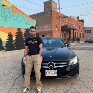 Meet your Posher, Alejandro